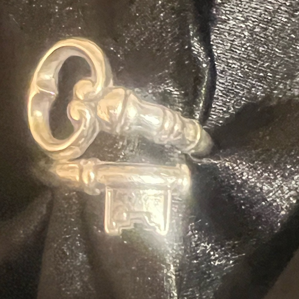 Vintage Avon Sterling Silver Secret Key/Skeleton Adjustable Ring